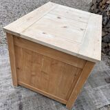 Central island / Saucepan storage unit
