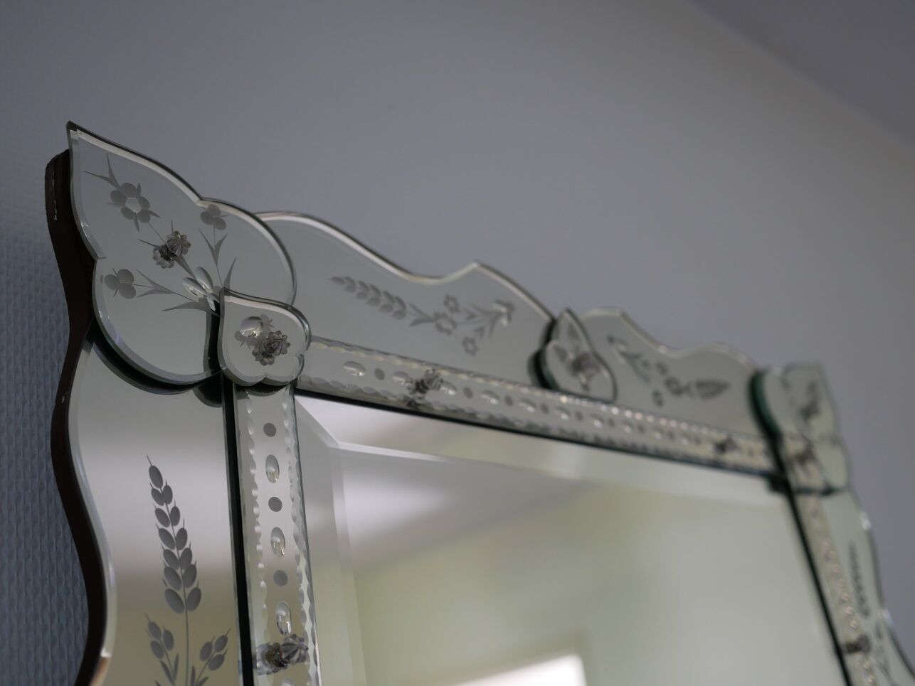 Venetian mirror beveled 87x 65cm, 50 years