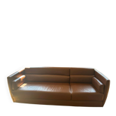 Christophe Delcourt pour le canapé en cuir Roche Bobois