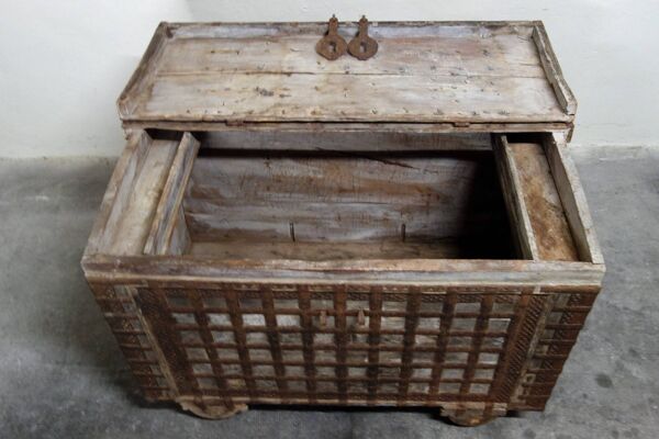 Antique coffre de mariage bois et fer, Inde, XIXème