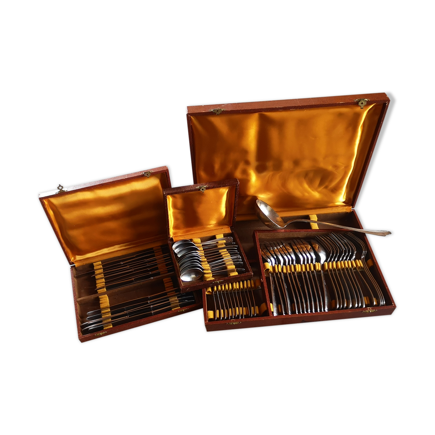 70's stainless steel vintage covers in its original box