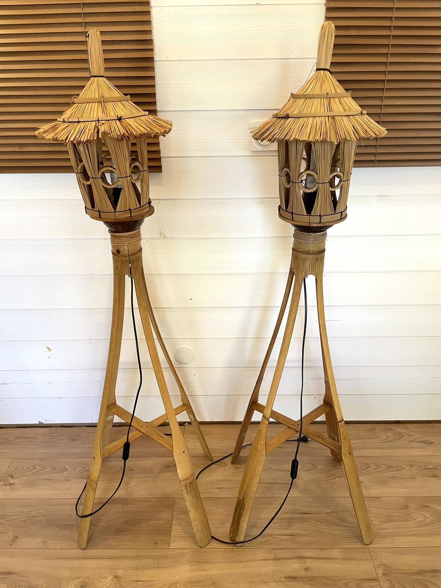 Pair of Tiki Style Lantern Floor Lamps in Bamboo & Rattan – Vintage