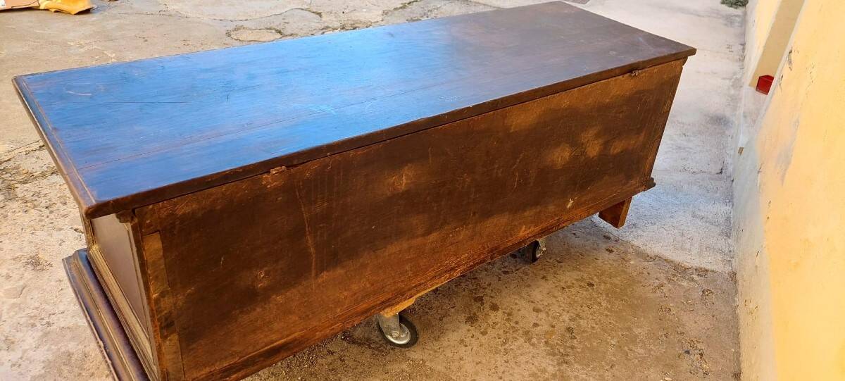 Antique Italian box, 17th century
