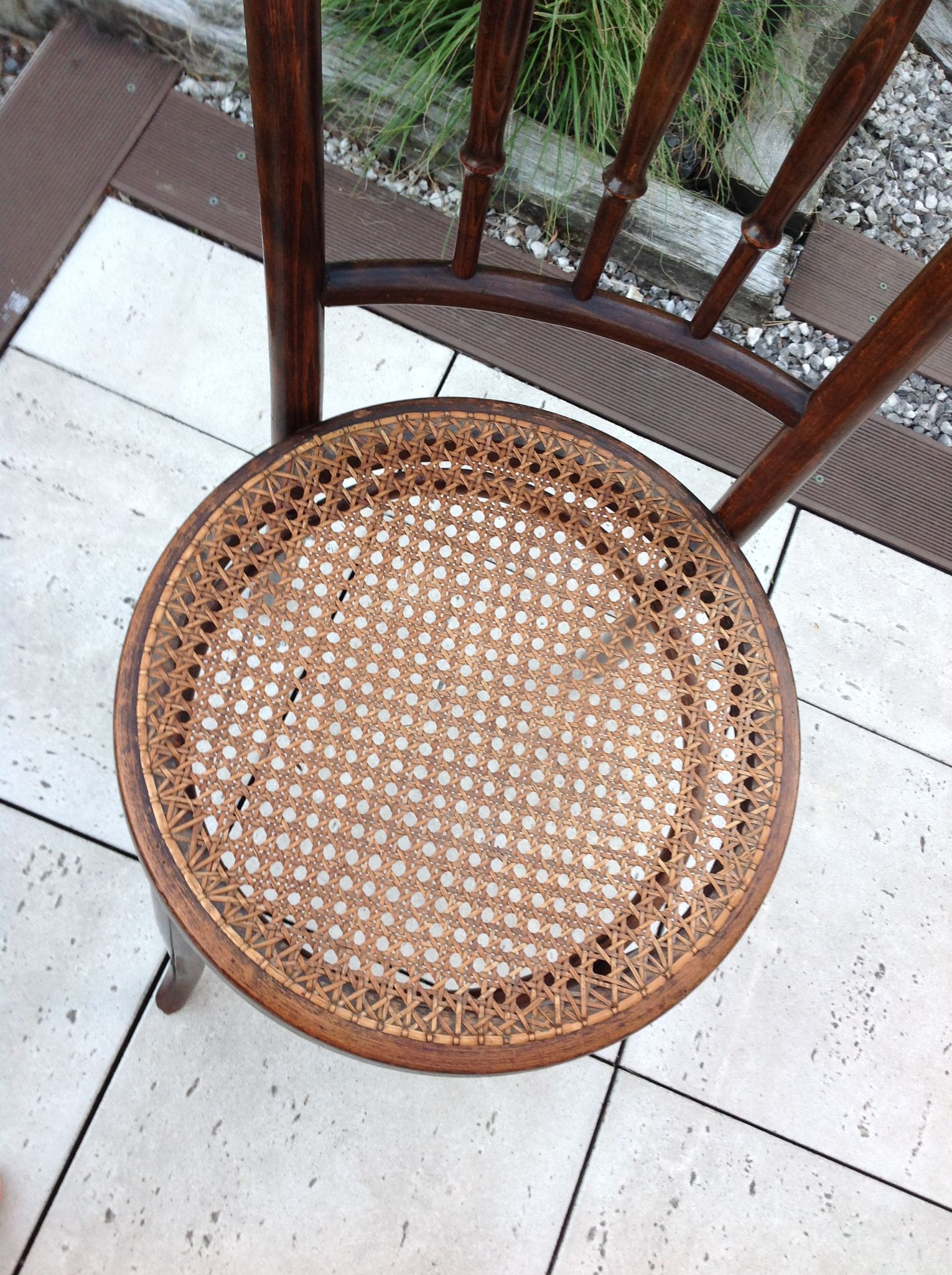 Chaise bistrot Fischel avec assise cannée vintage années 20/40