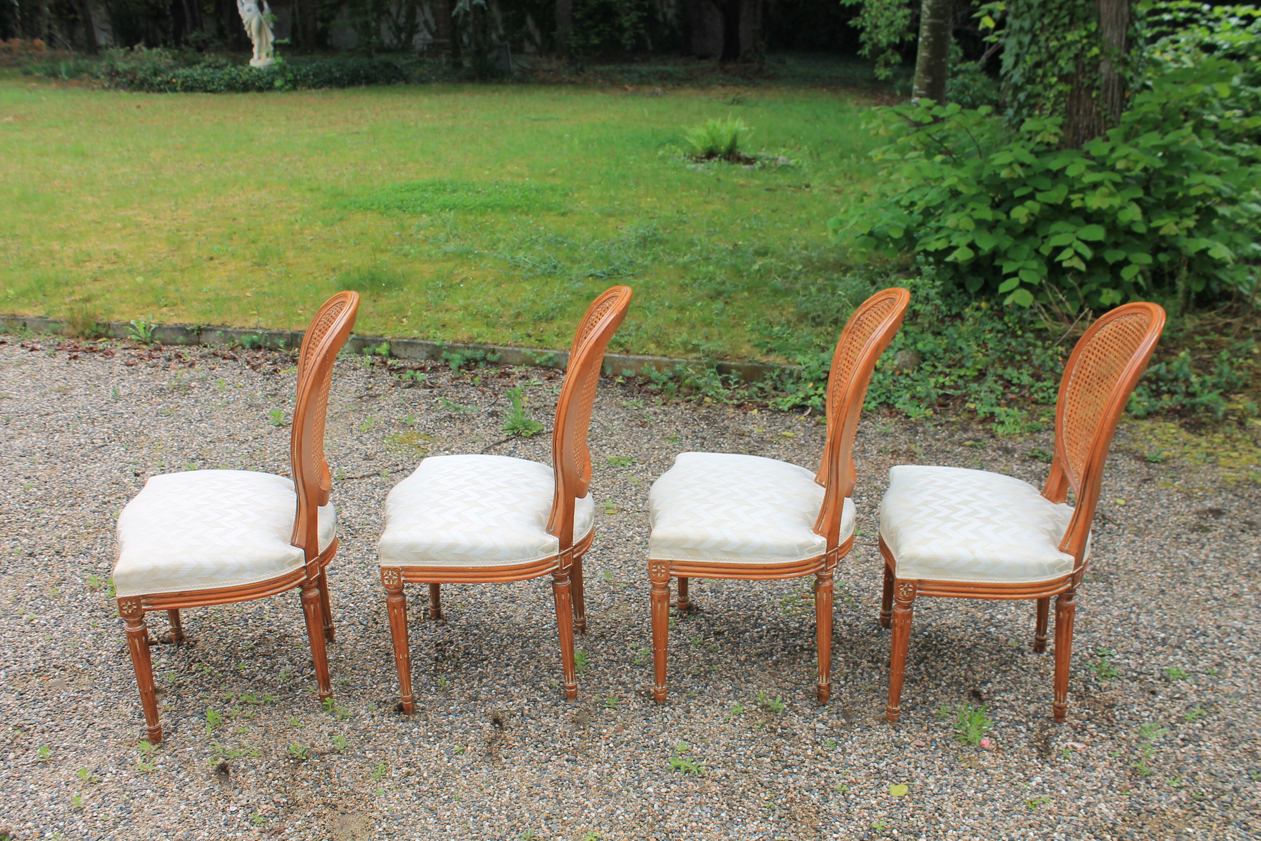 Set of 4 chairs Louis XVI