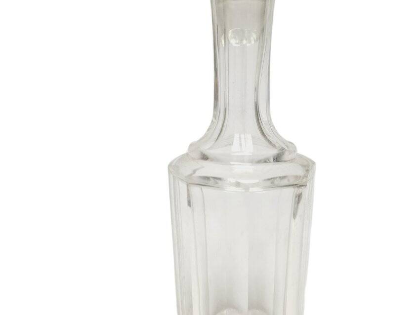 Biedermeier style Czechoslovakian olive and oil carafe, 1900s