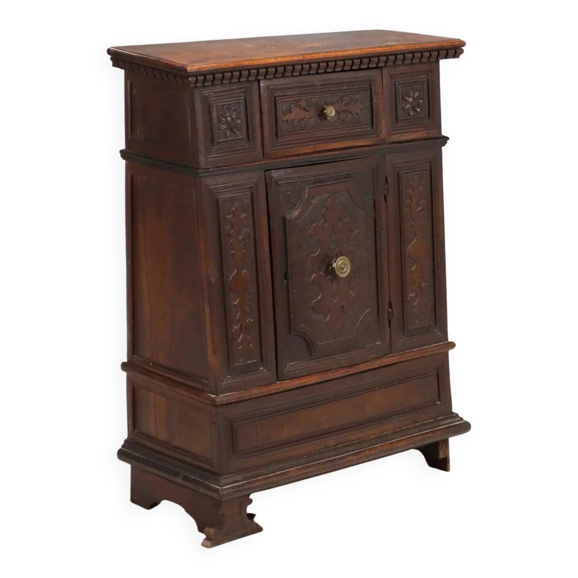 Antique baroque bedside table in walnut, Italy, early 18th century.