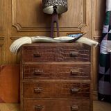Commode à 4 tiroirs en Cuir Gauffré Façon Croco