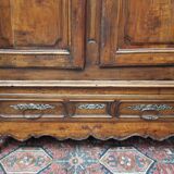 Walnut cabinet, 18th