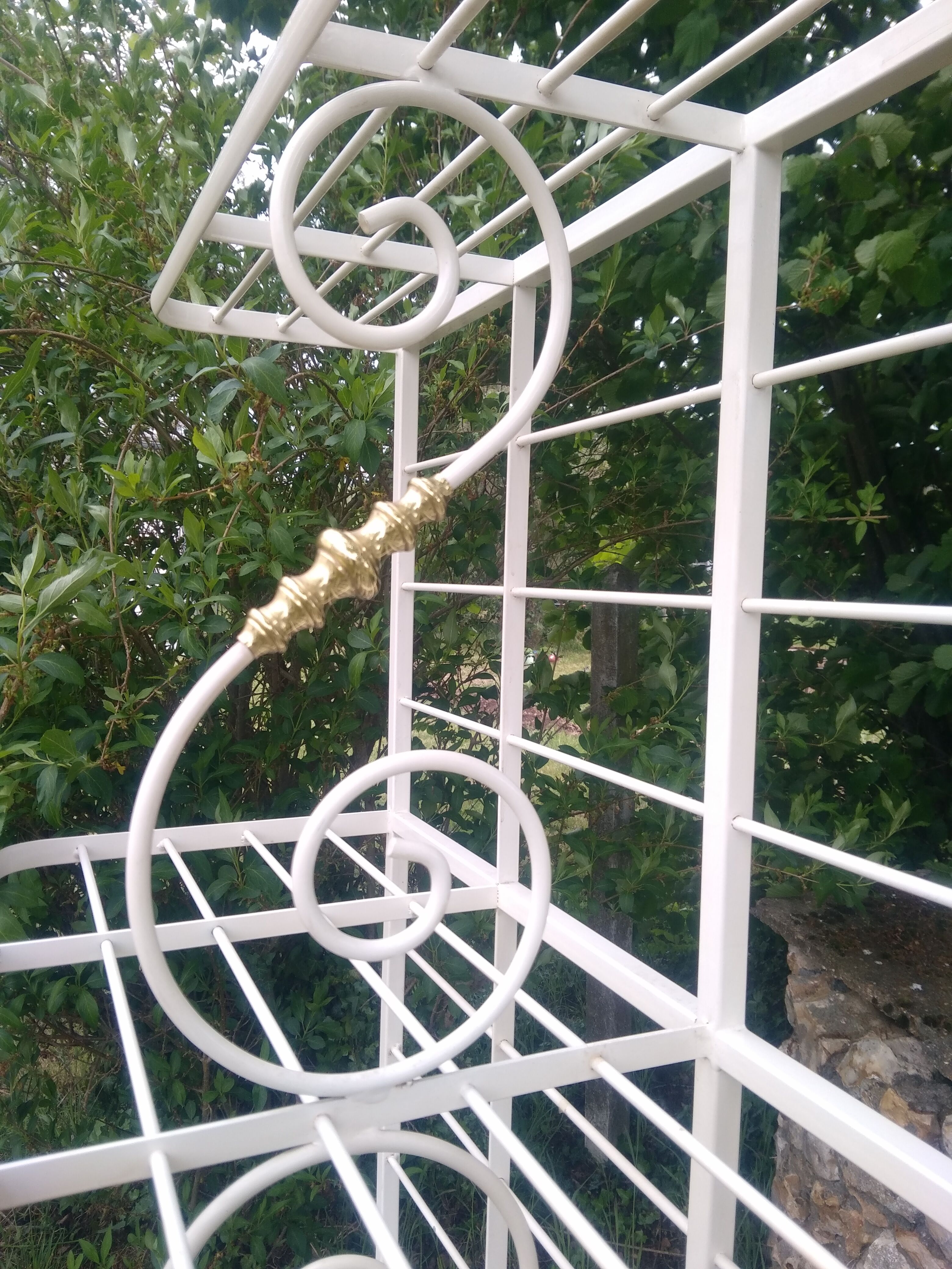 Wrought iron boulangère shelf