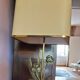 Grande lampe en laiton