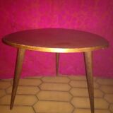 Tripod table