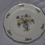 Service at Dessert Saint-Amand Vieux Delft