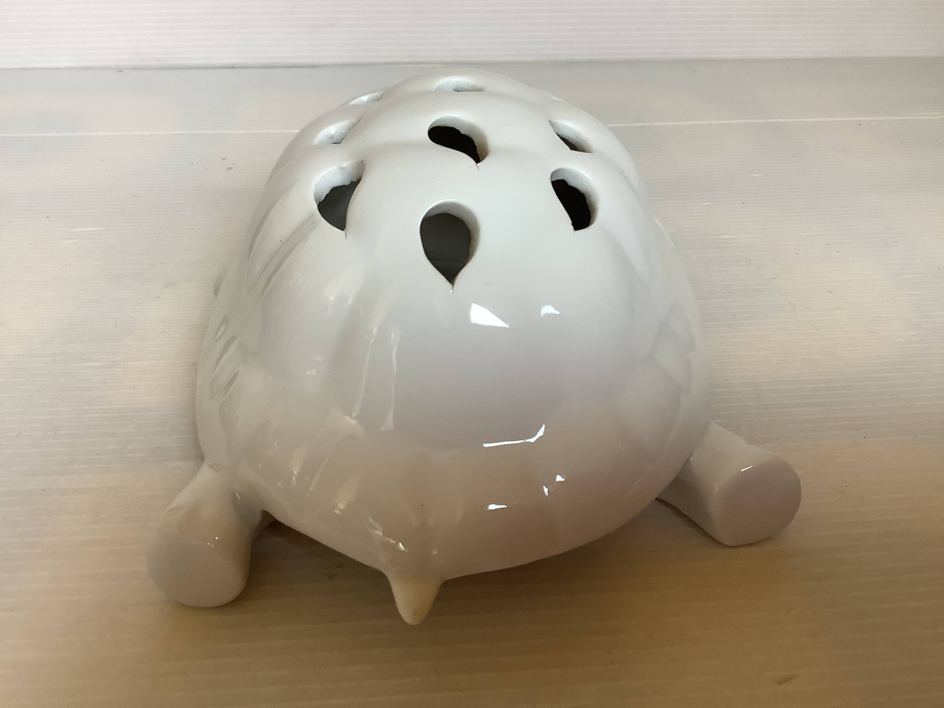 Vase turtle flower holder