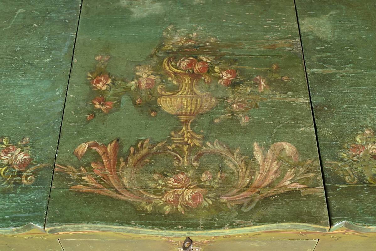 Small Painted Oak Dressing Table, Louis XV style – Late 18th century