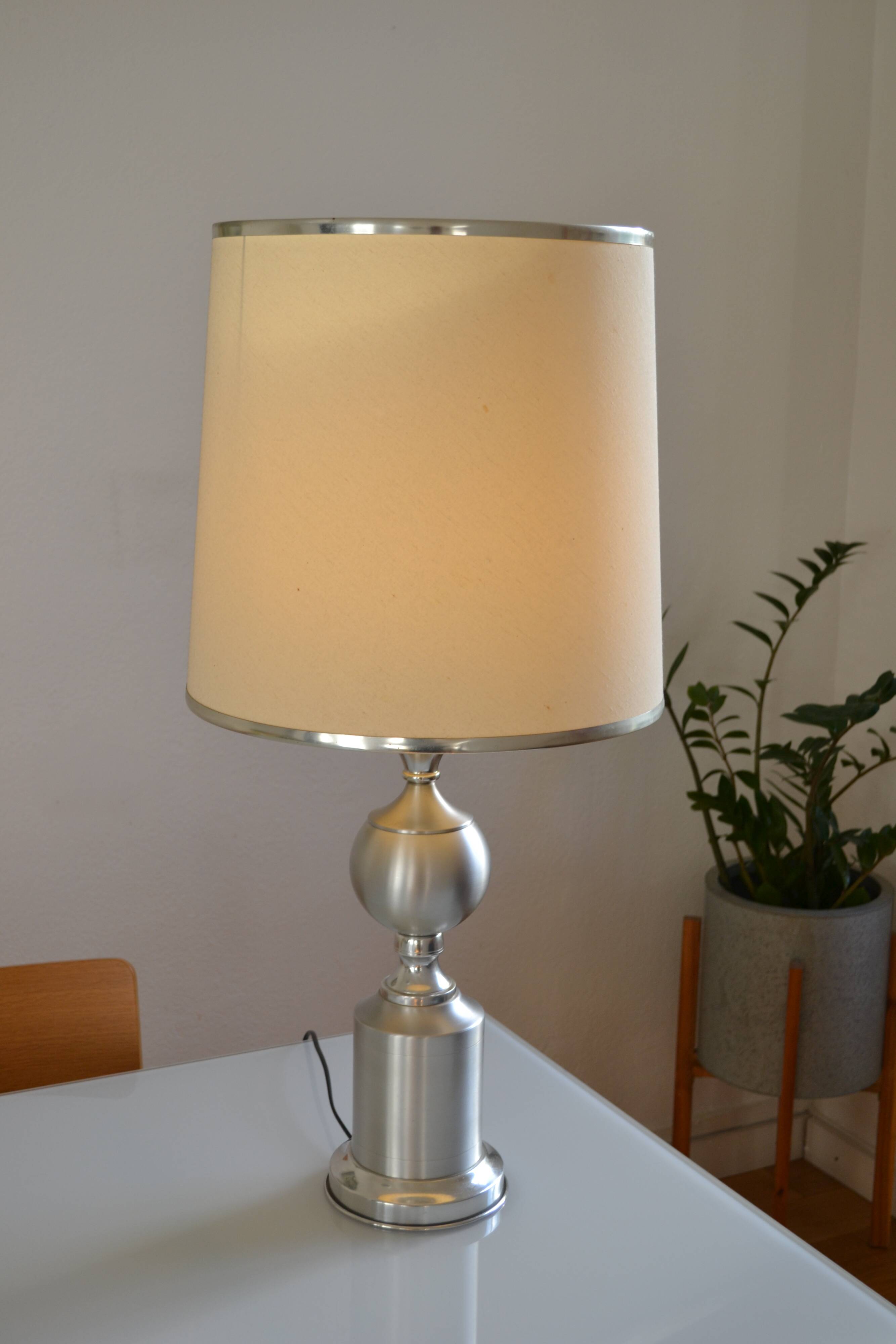 See delmas lamp 70's with fabric and metal lampshade