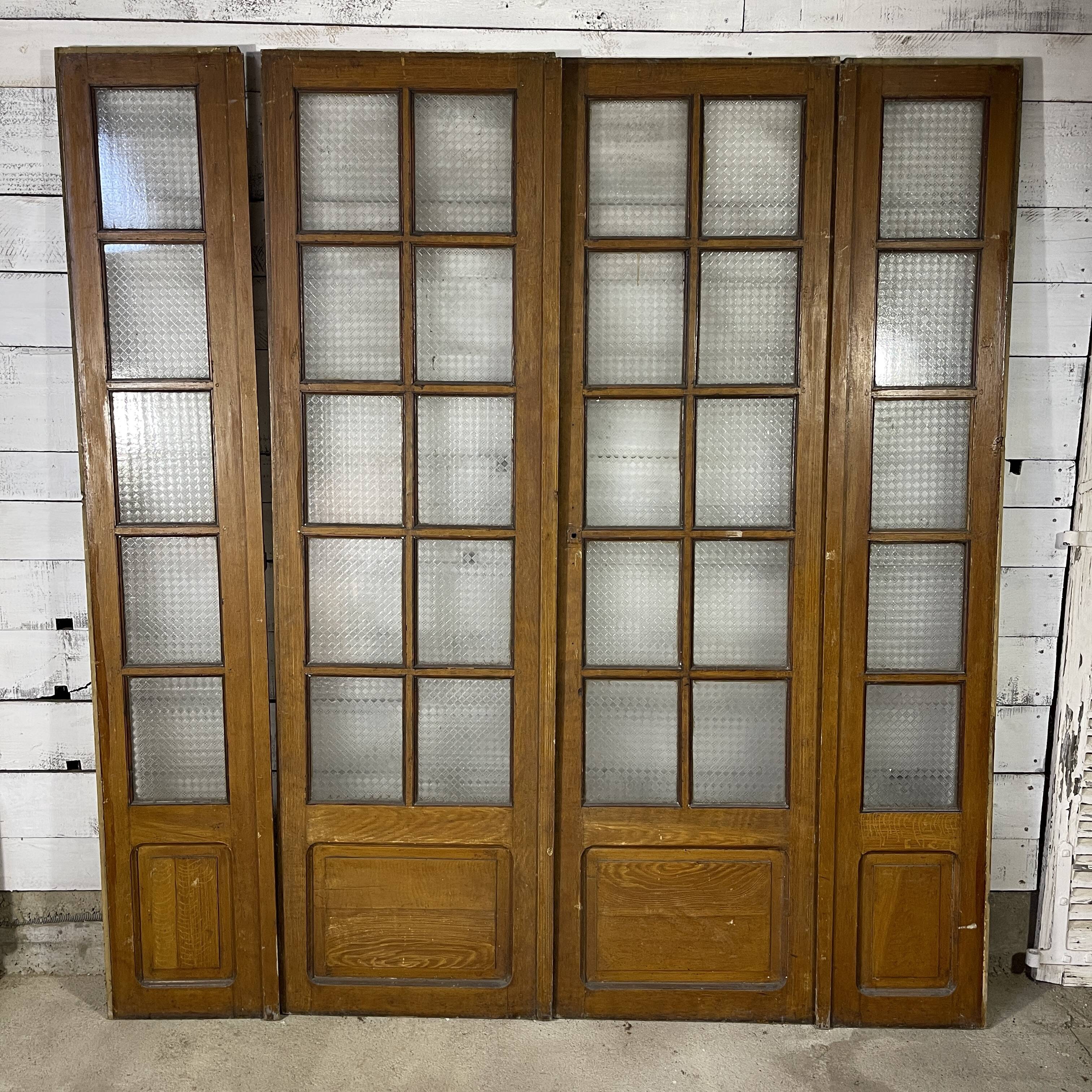 Four-leaf partition door