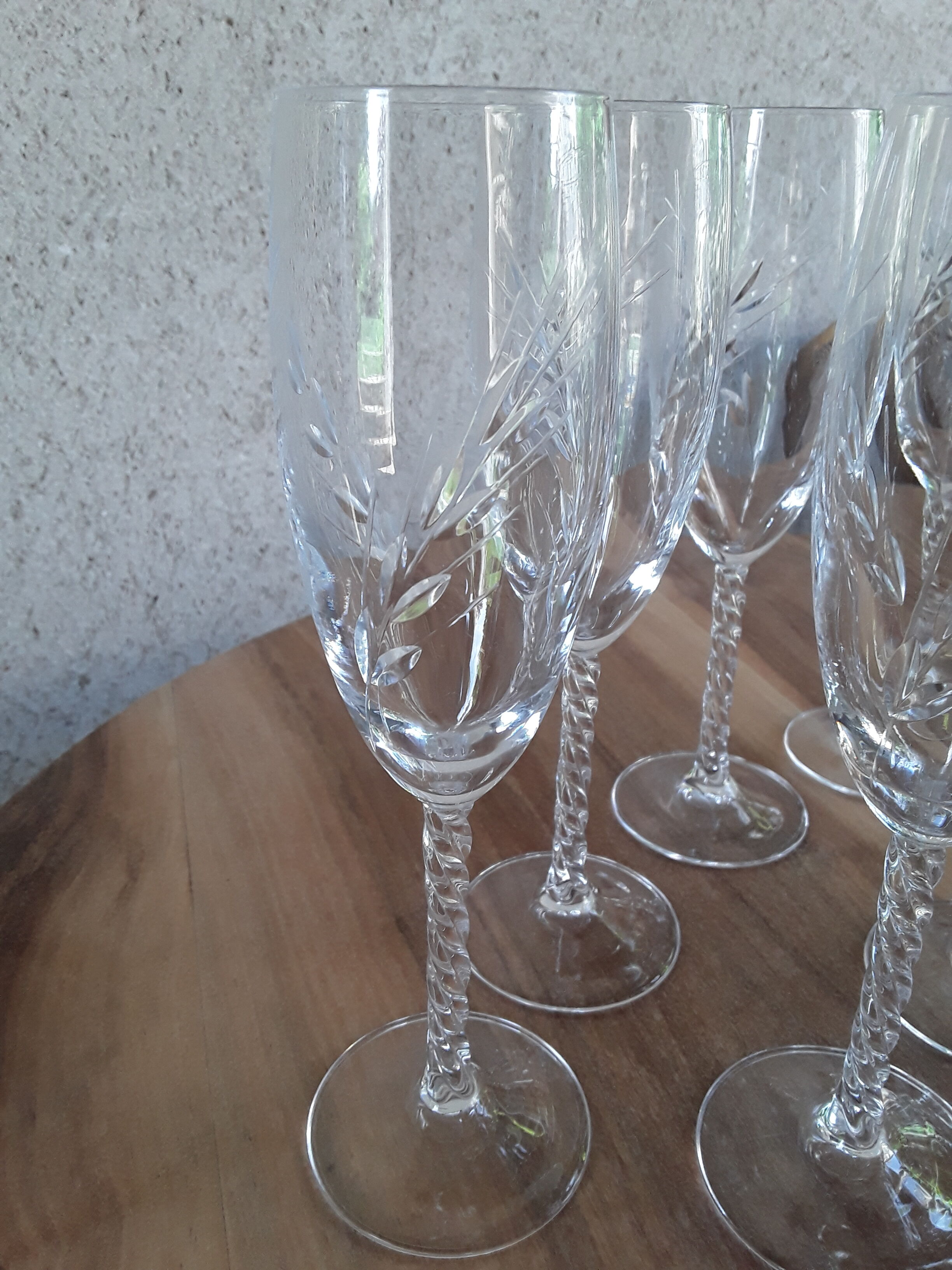 11 Arques Crystal Champagne Flutes