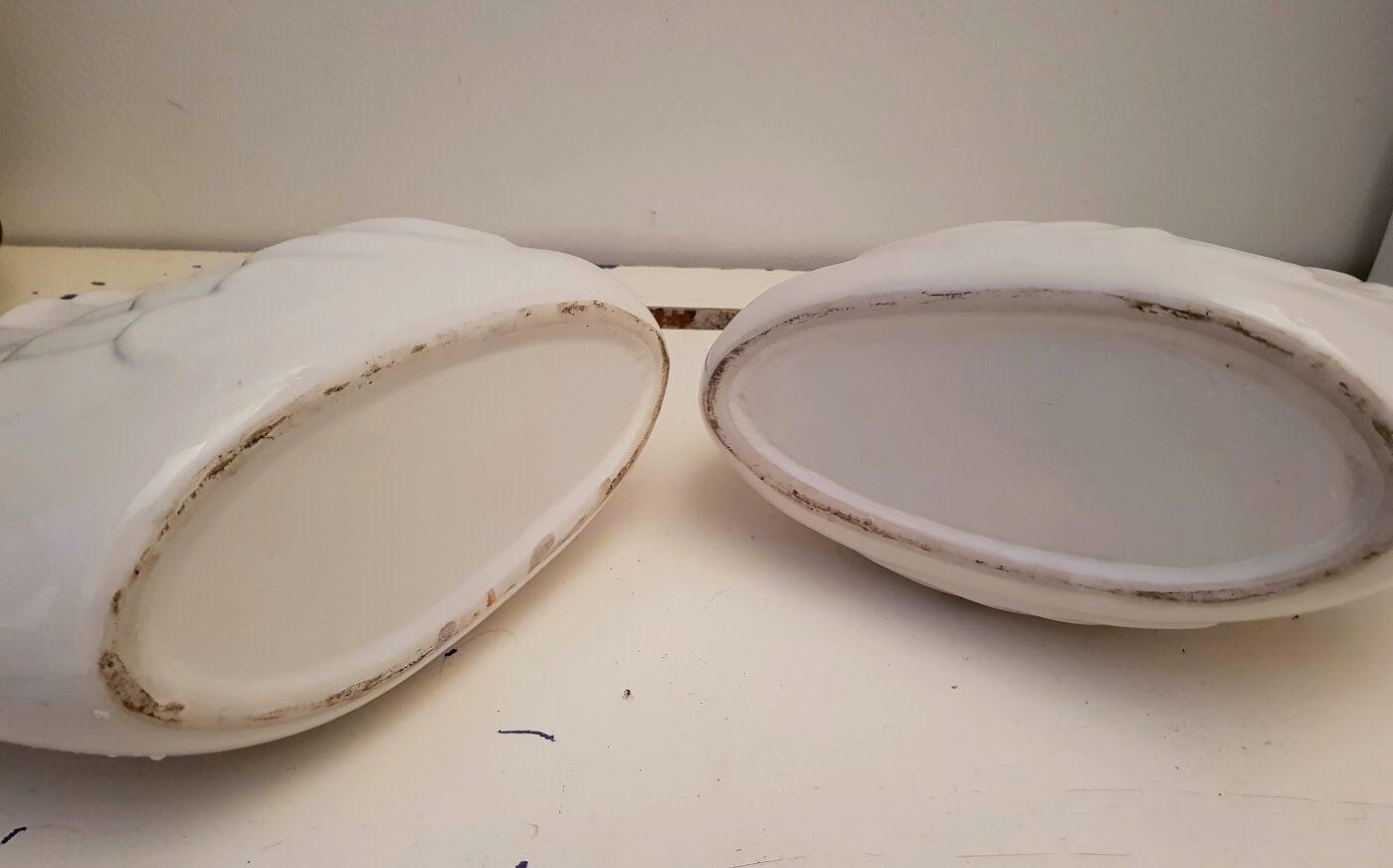 Vintage pair of ceramic pots shaped as swans