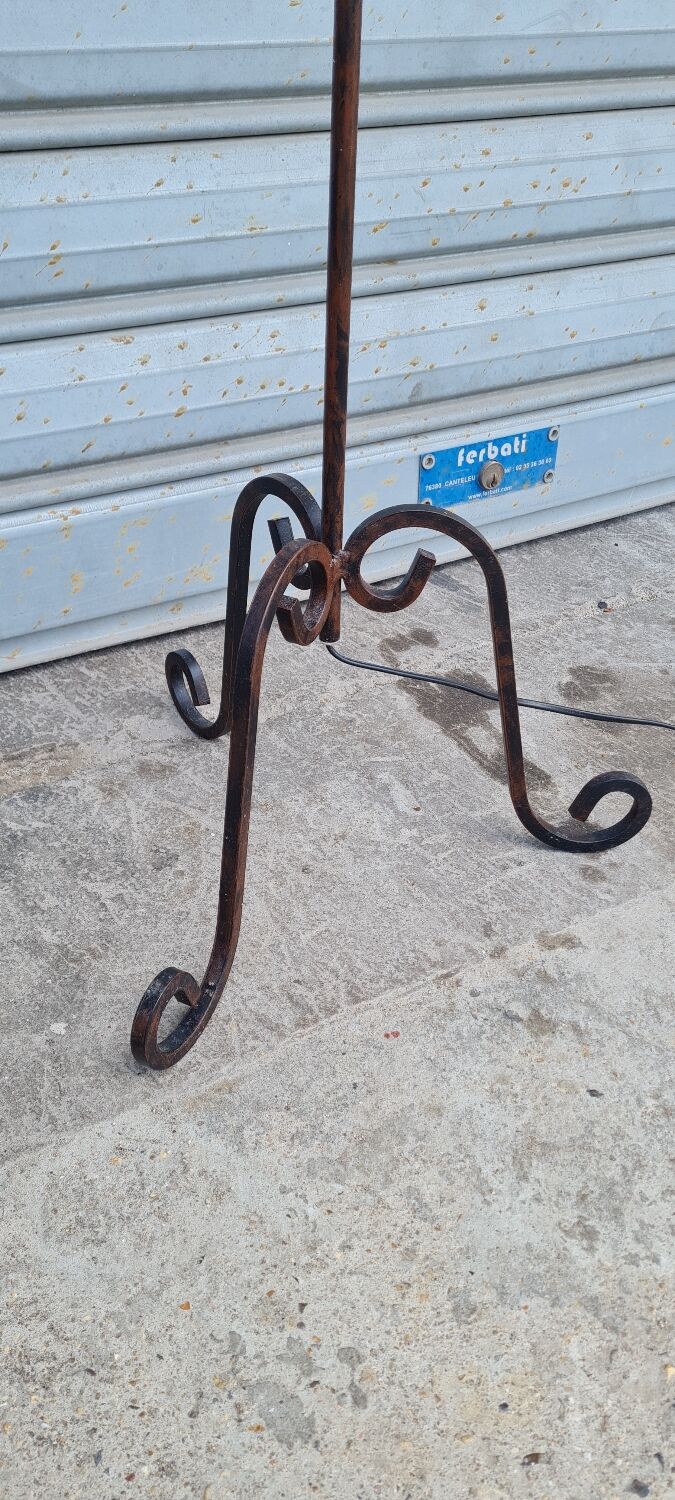 Wrought iron floor lamp and rope