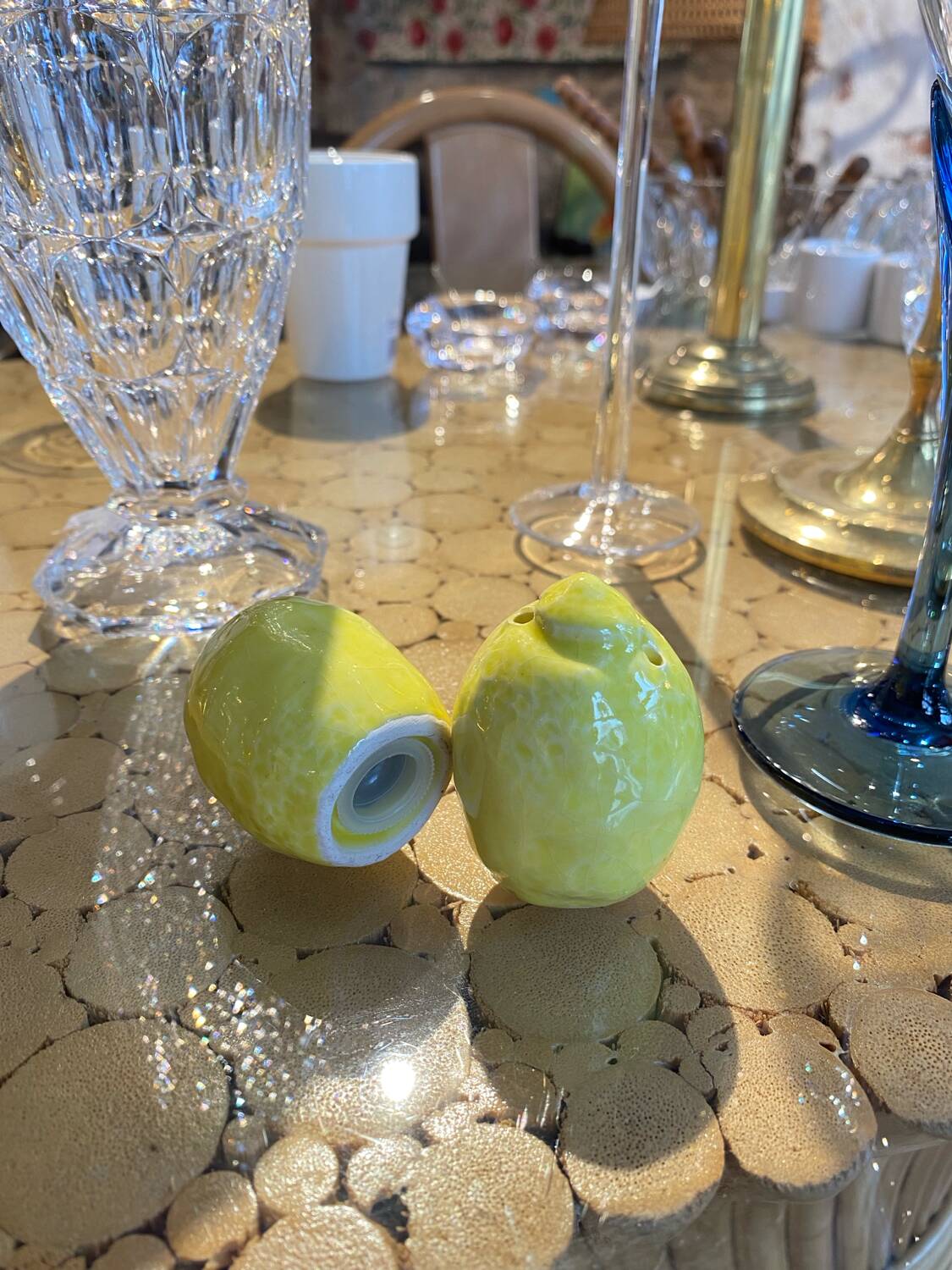 Salt and pepper lemon slip