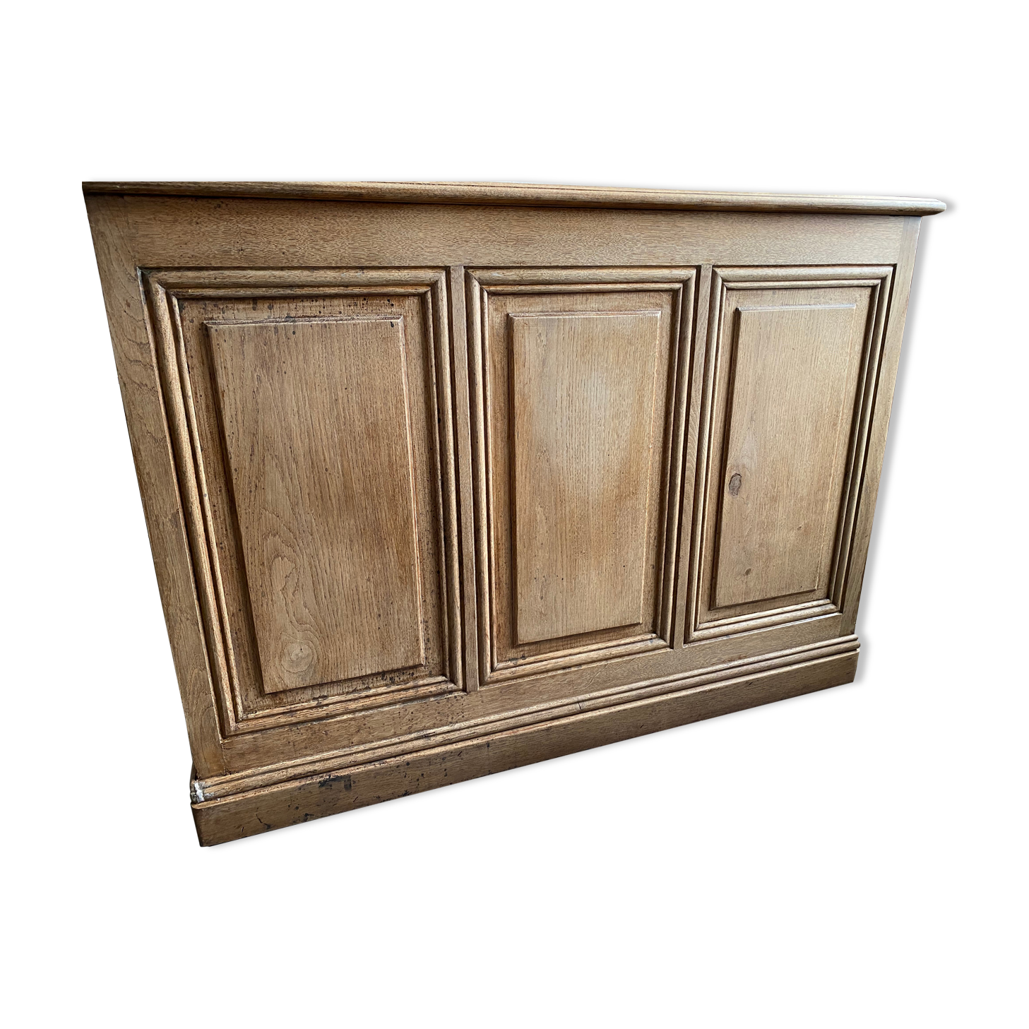 Oak counter
