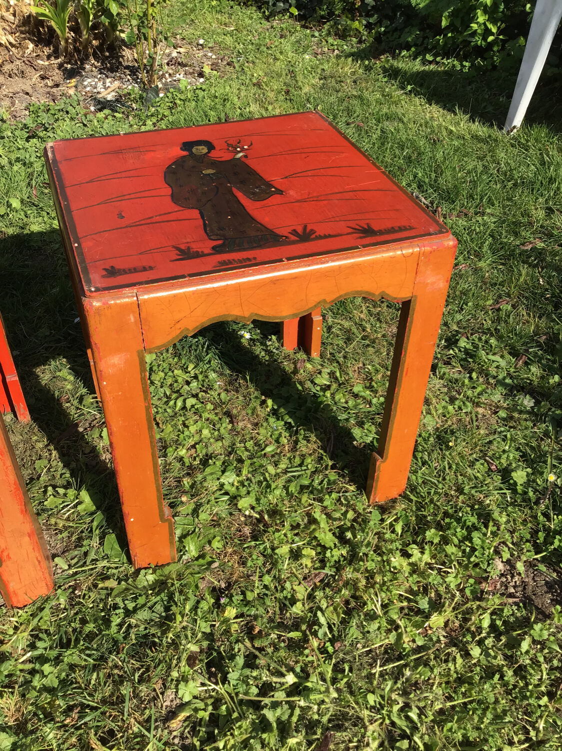 Pair of tables