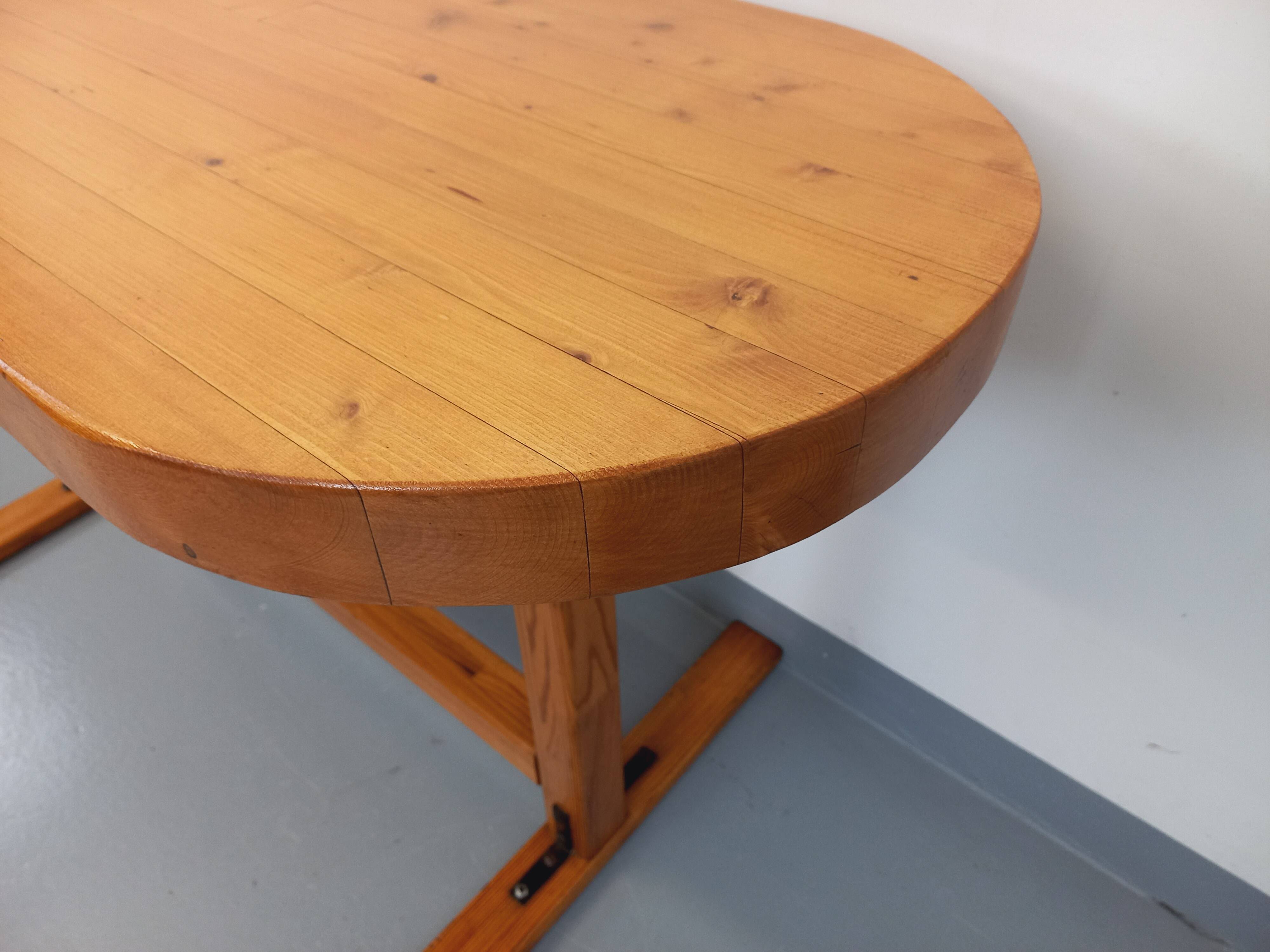 Oval table / vintage pine console from the 60s 70s
