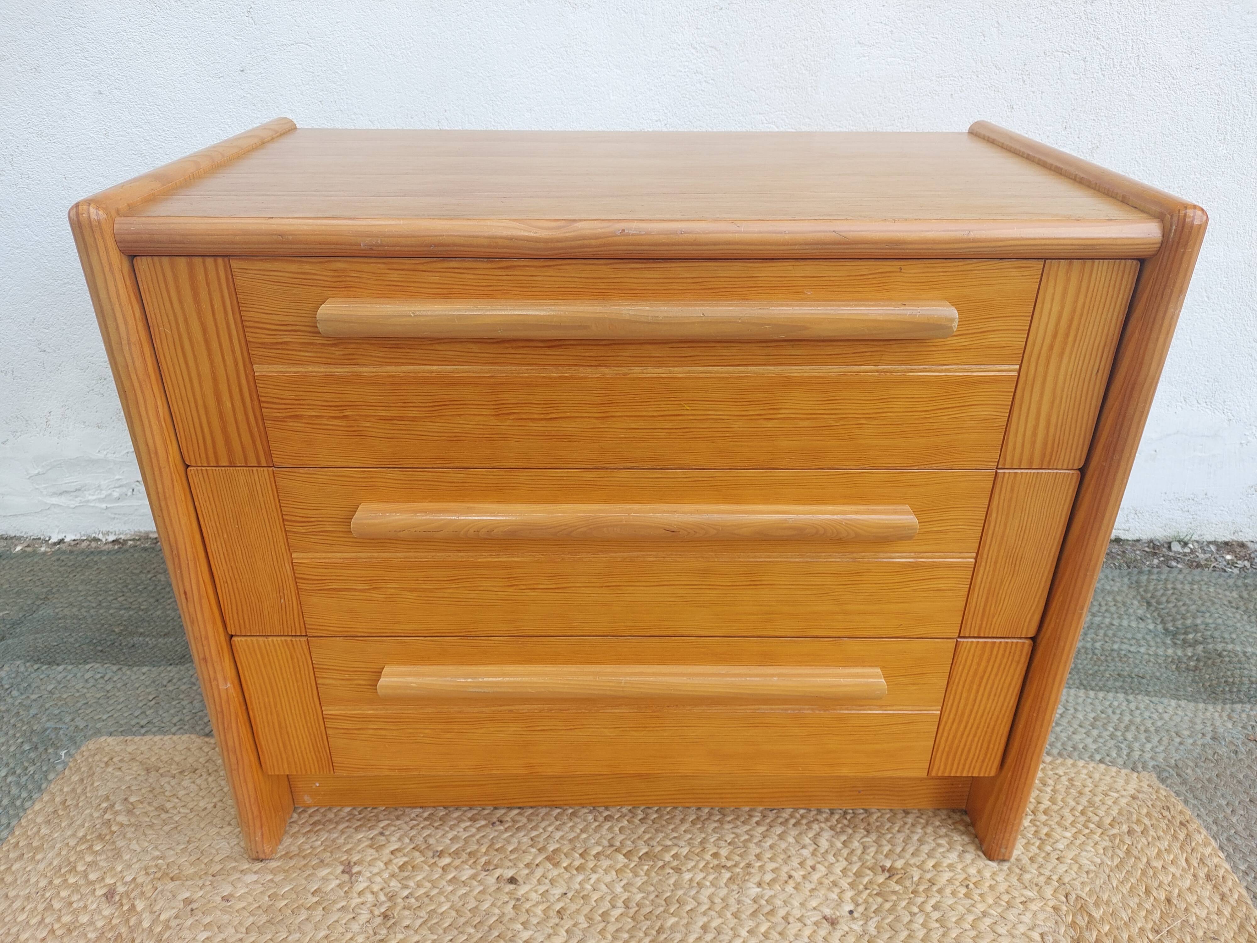 Gautier brand chest of drawers