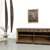 Grand Counter of Old Commerce in Pine