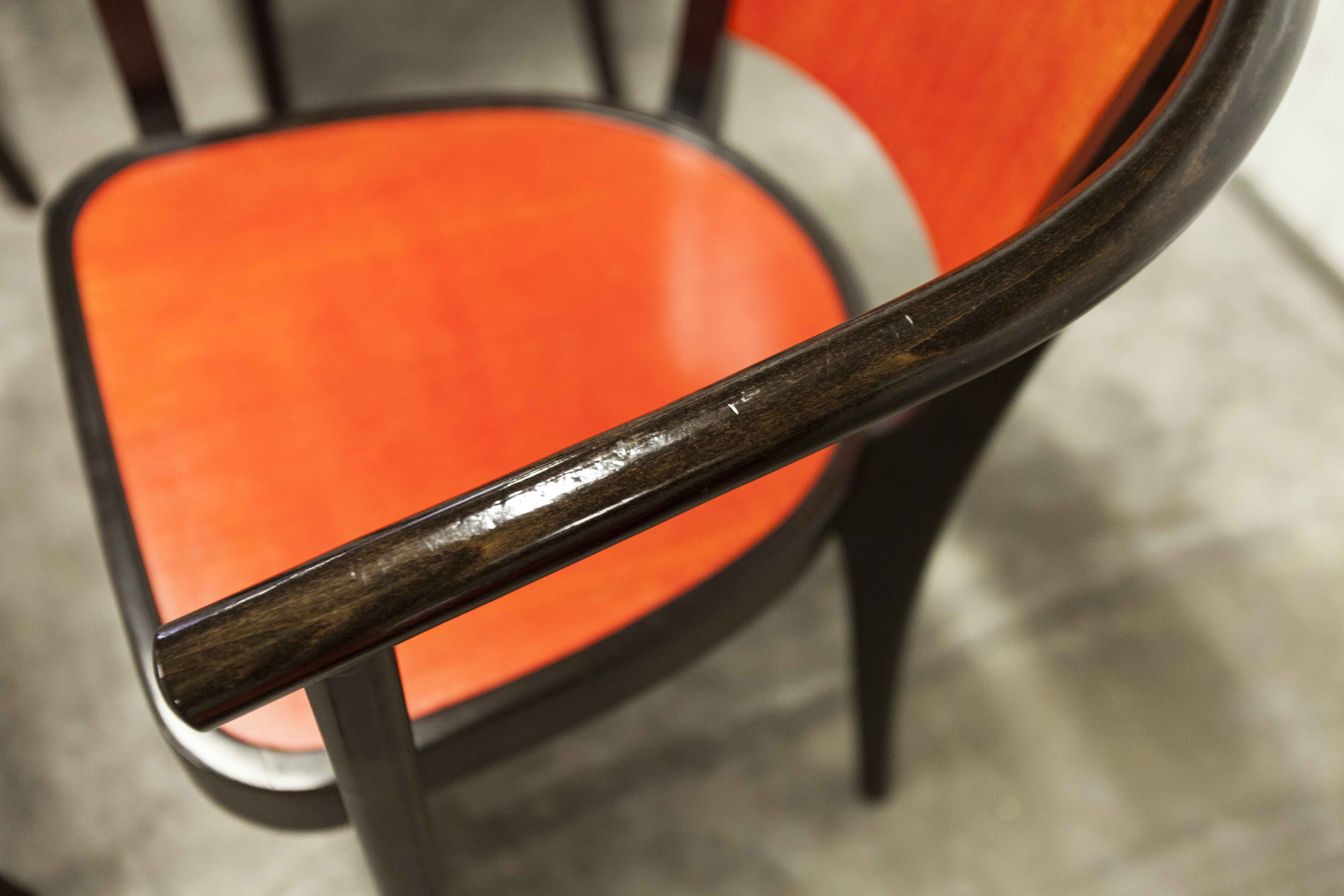 Table and 6 armchairs Baumann Diese, design Pagnon Pelhaître, Wenge color and red,