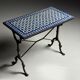 Table d'appoint en mosaïque et fonte
