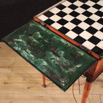 Table de jeu néoclassique élégante du 20e siècle