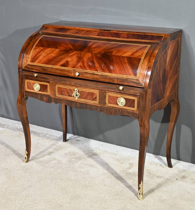 Mahogany and Rosewood Cylinder Desk, Louis XV period – 1st part XVI