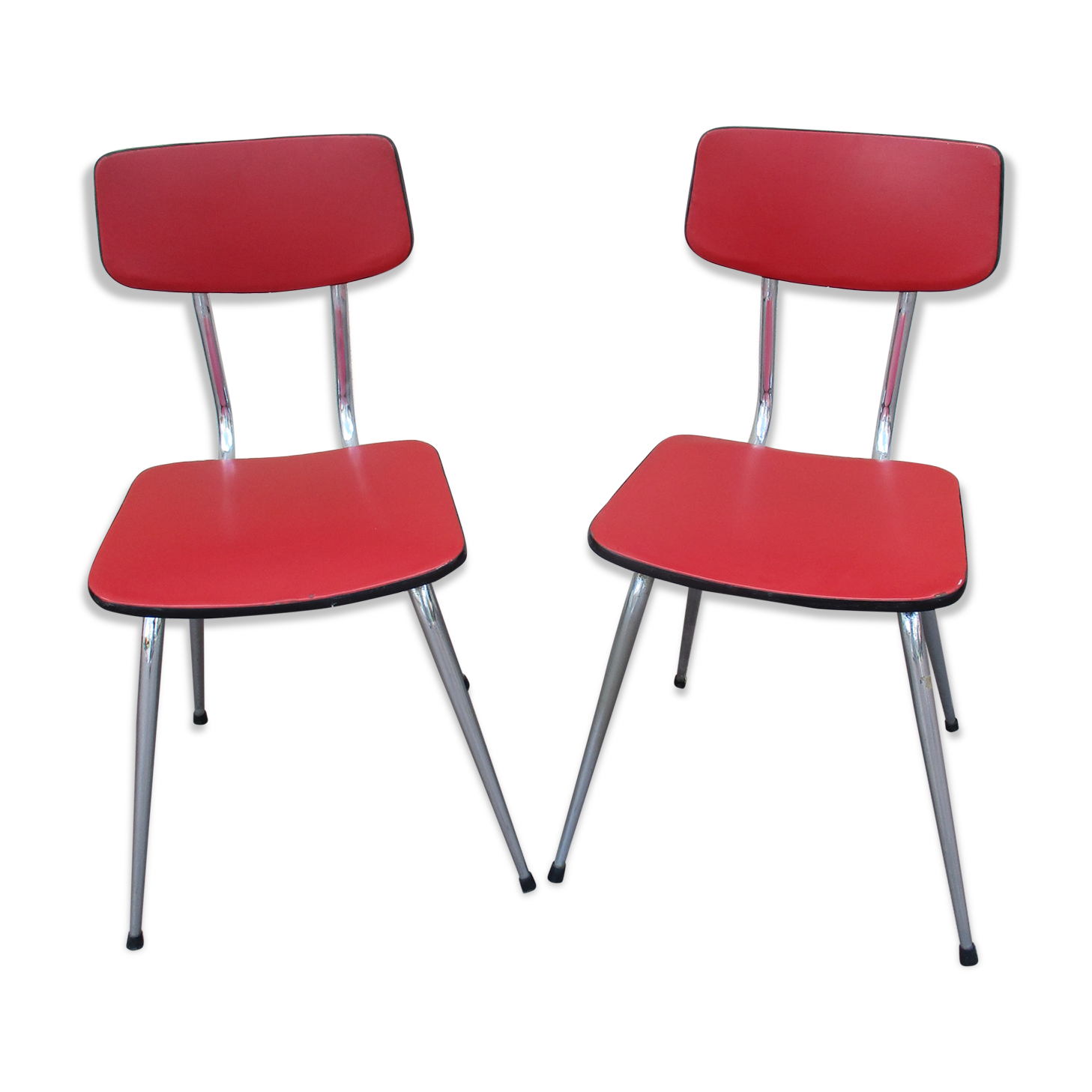 2 red chairs vintage