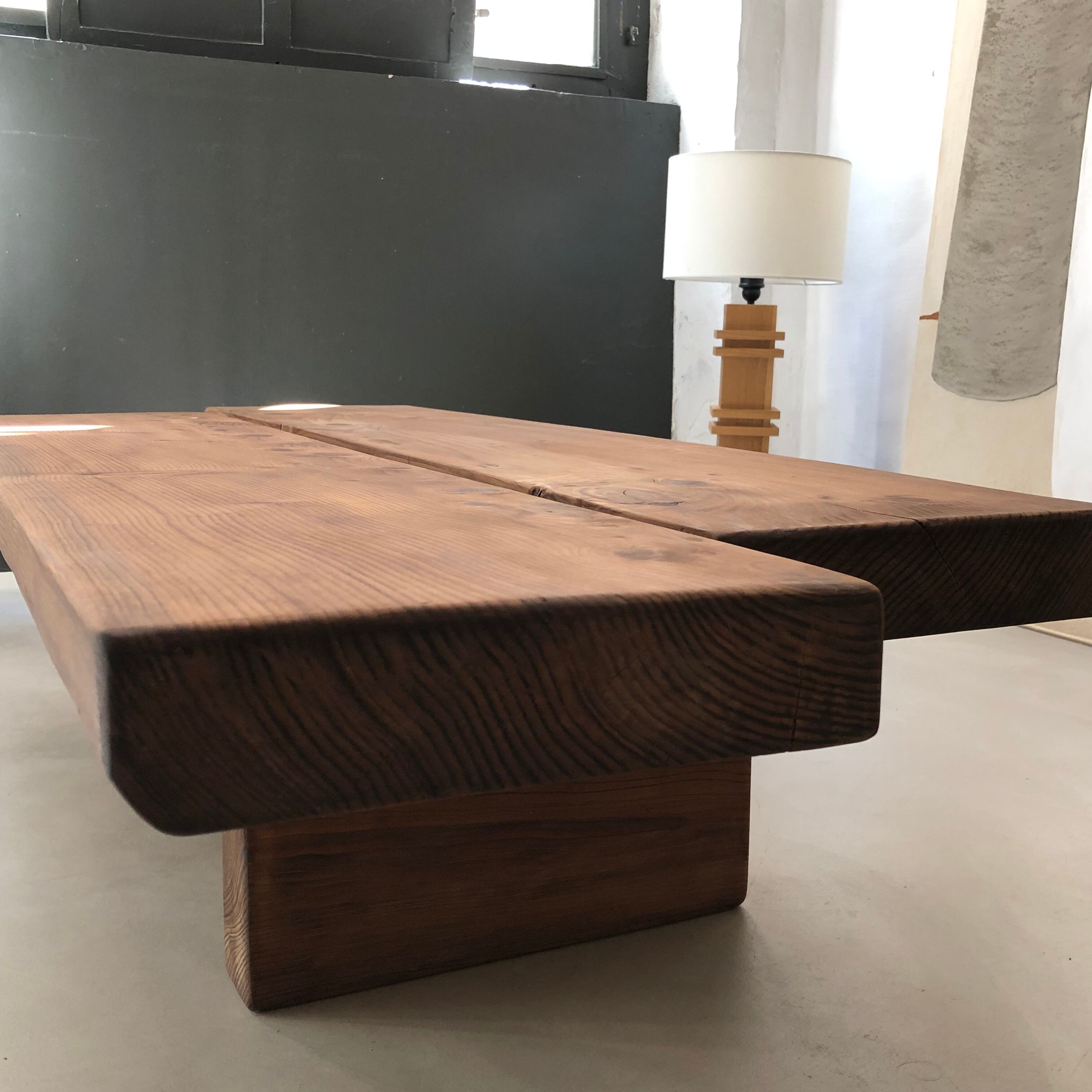 Table basse design Wabi Sabi, numérotée, édition Mobili Mundi