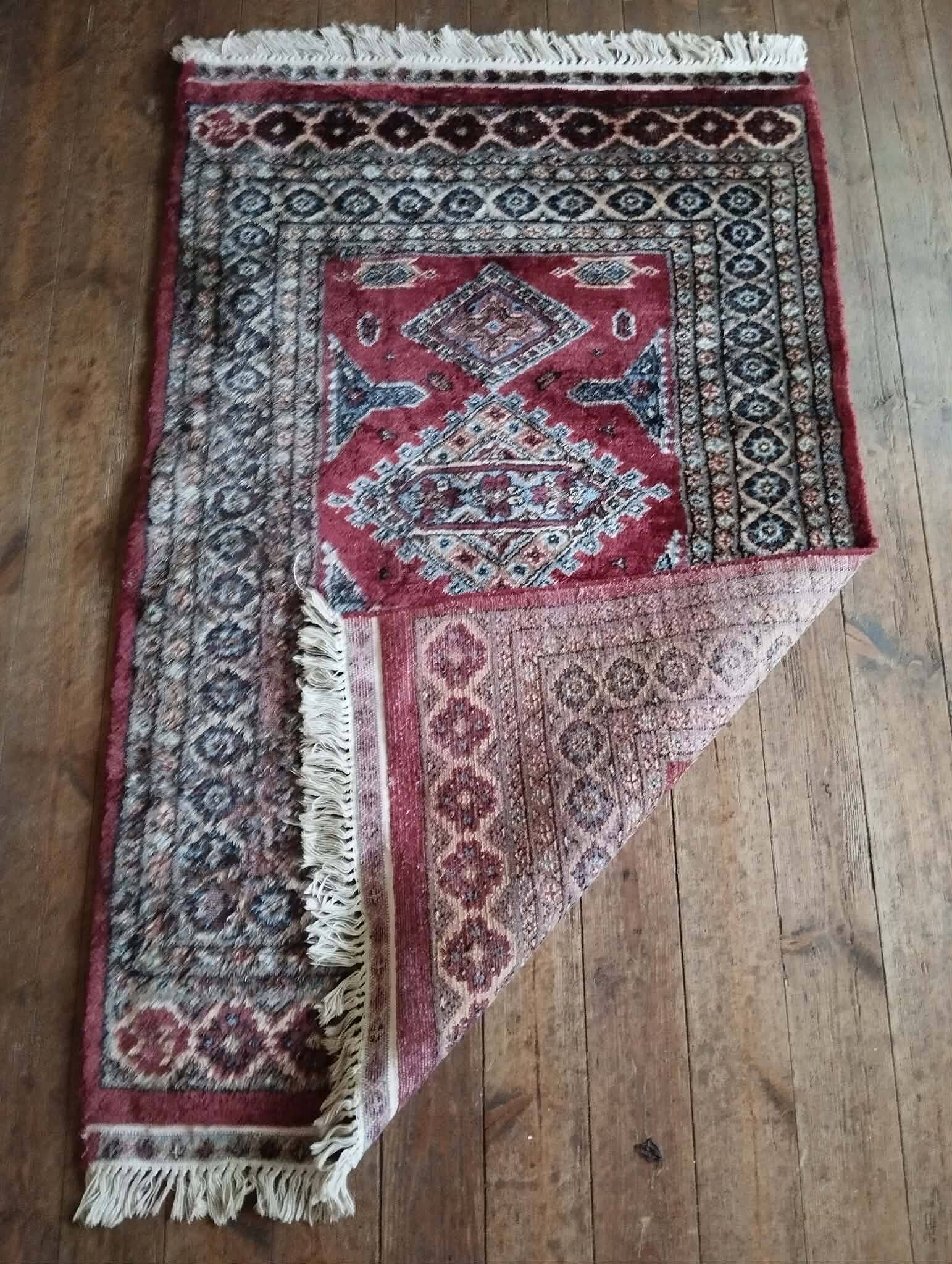 Handmade Pakistani rug 147x97cm