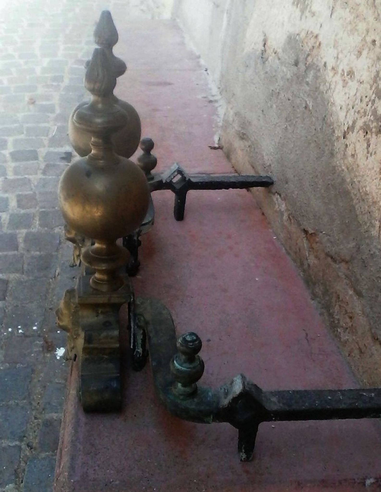 Paire de chenets français vintage