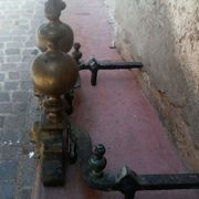 Paire de chenets français vintage