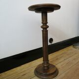 Elegant solid wood plant holder