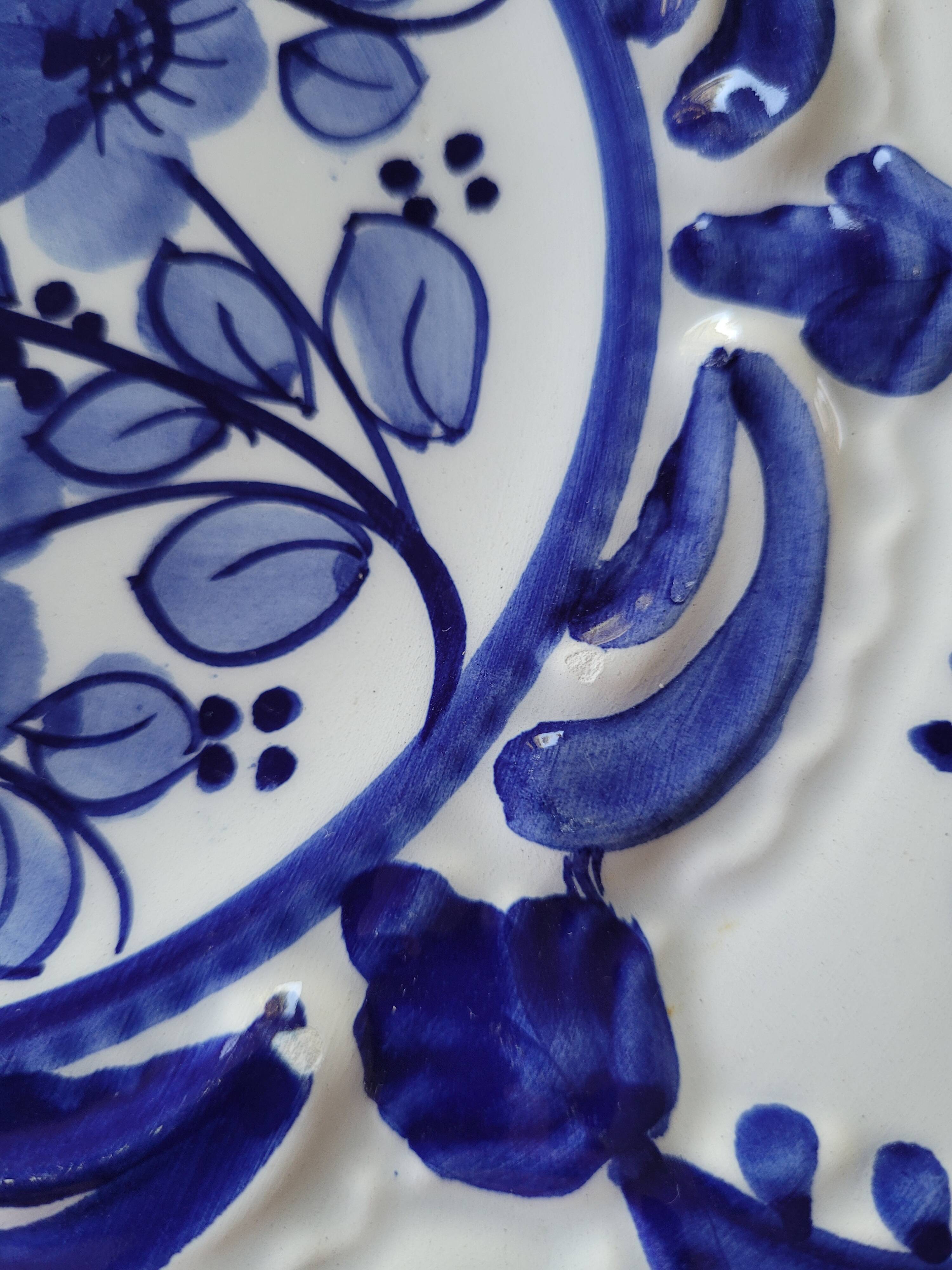 Ceramic wall plate signed HNOS Martinez Spain