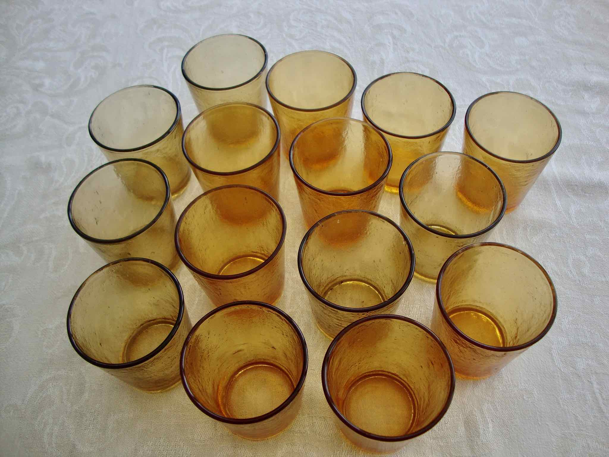 Carafe service and 15 vintage glasses