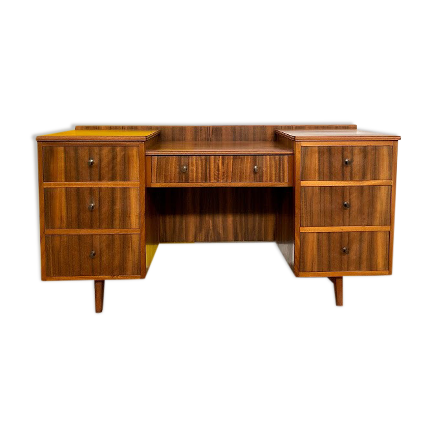 Scandinavian desk 137 cm