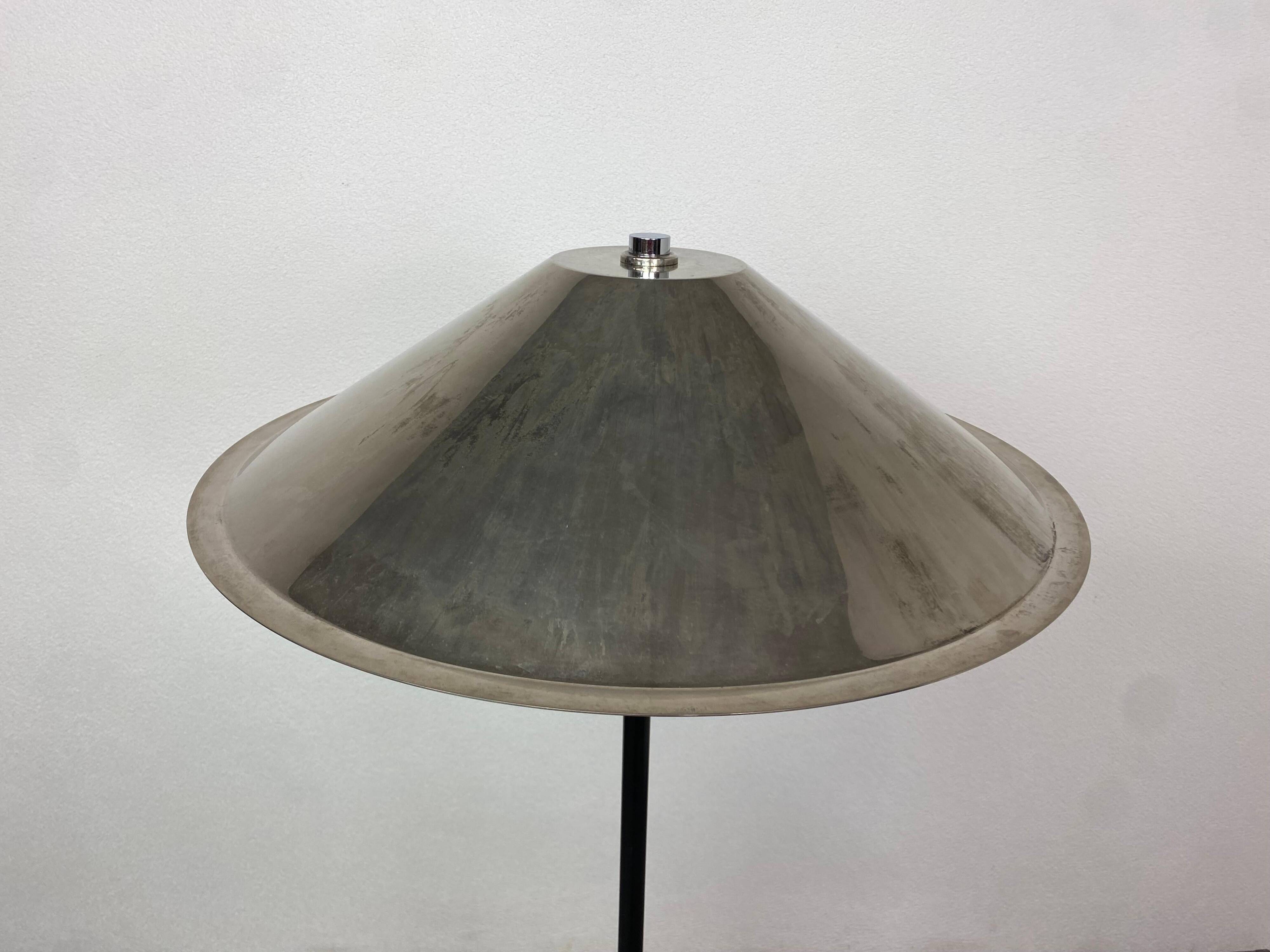 Lampadaire moderne du milieu du siècle