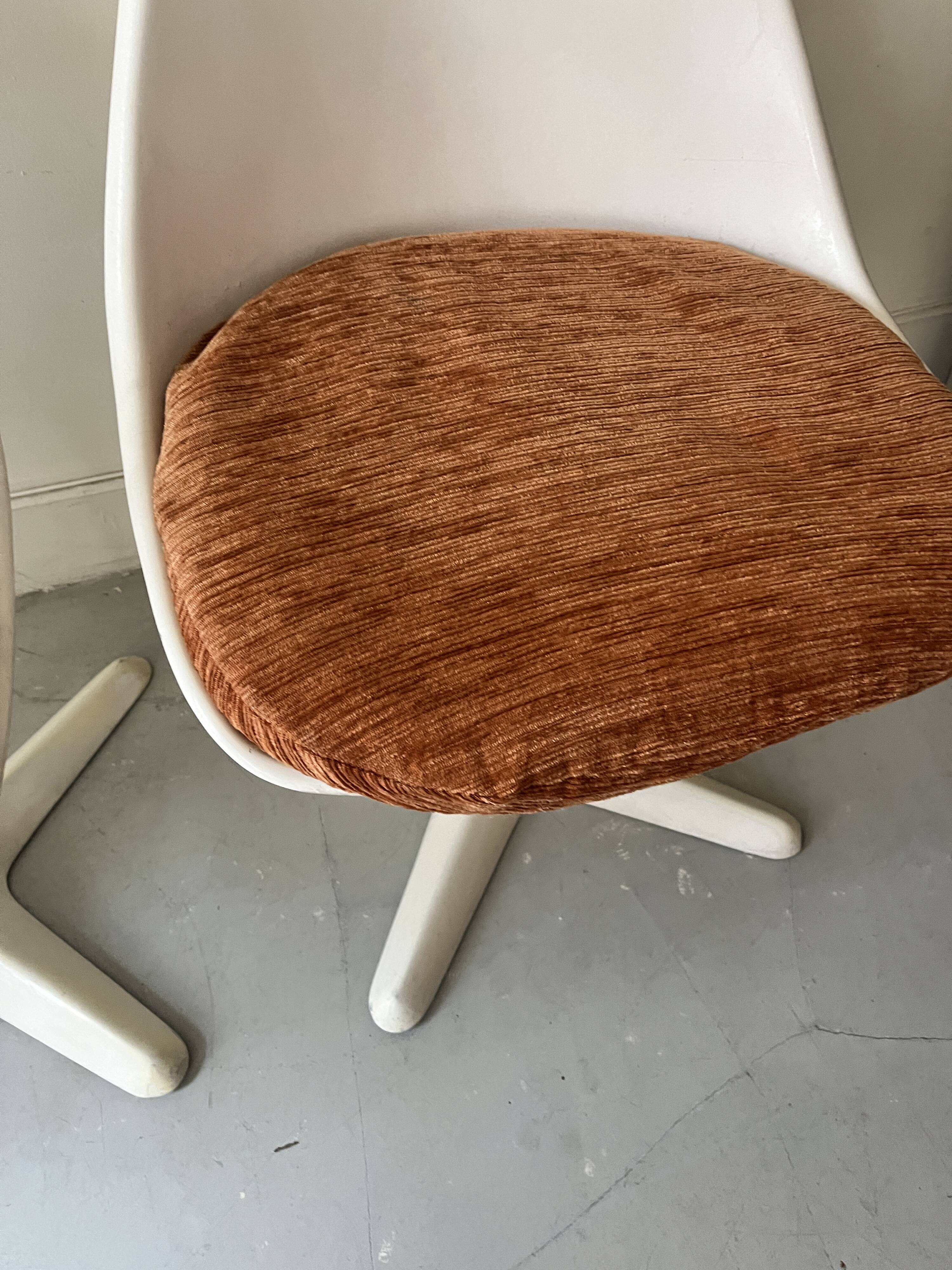 Set de 3 chaises tulipe par Maurice Burke pour Arkana, design 1970