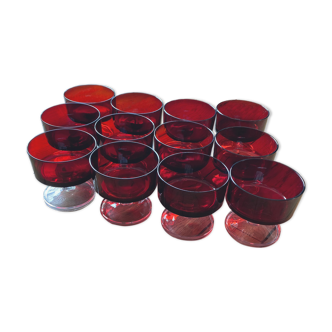Set of 12 glasses with arcoroc foot BP