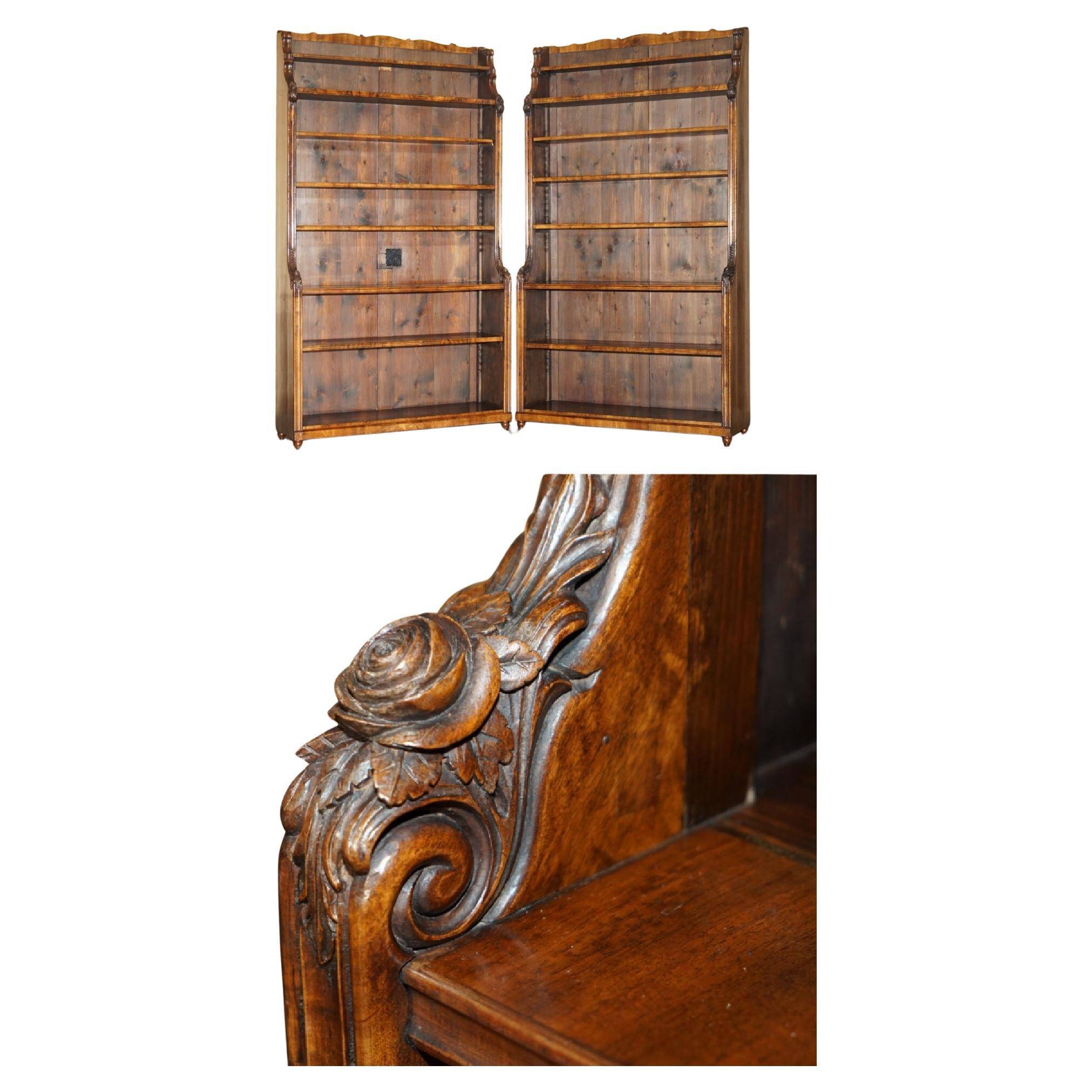 Pair of Regency cascade bookshelves in hardwood, 2.1 m in height.