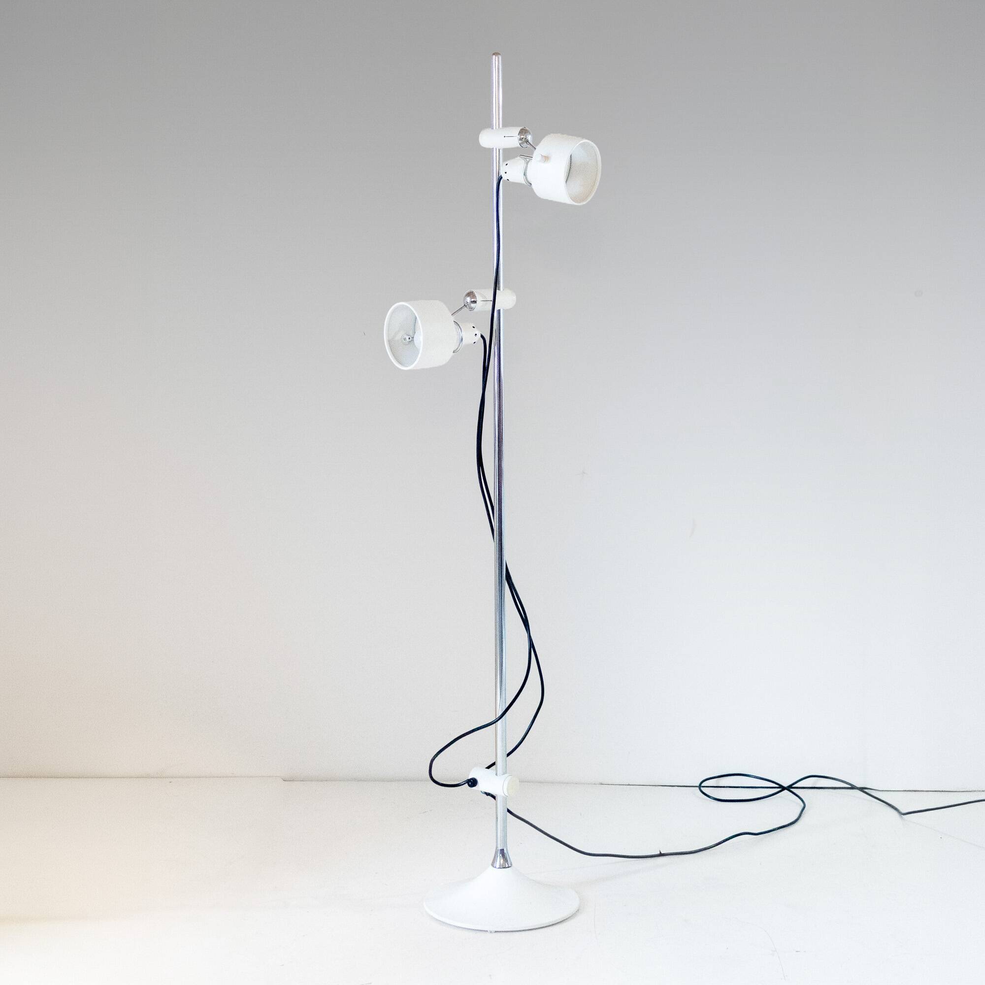 Mid Century Modern White Metal Floor Lamp by Elio Martinelli, 1970s