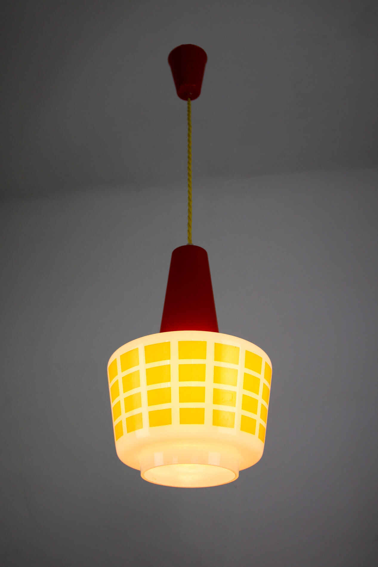 Red and yellow glass pendant lamp