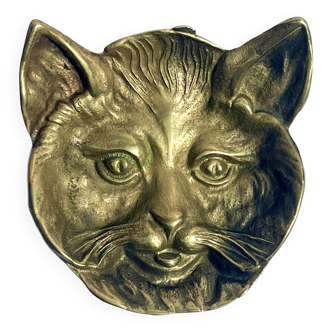 Empty cat head pocket in vintage bronze animal ashtray old feline 1960